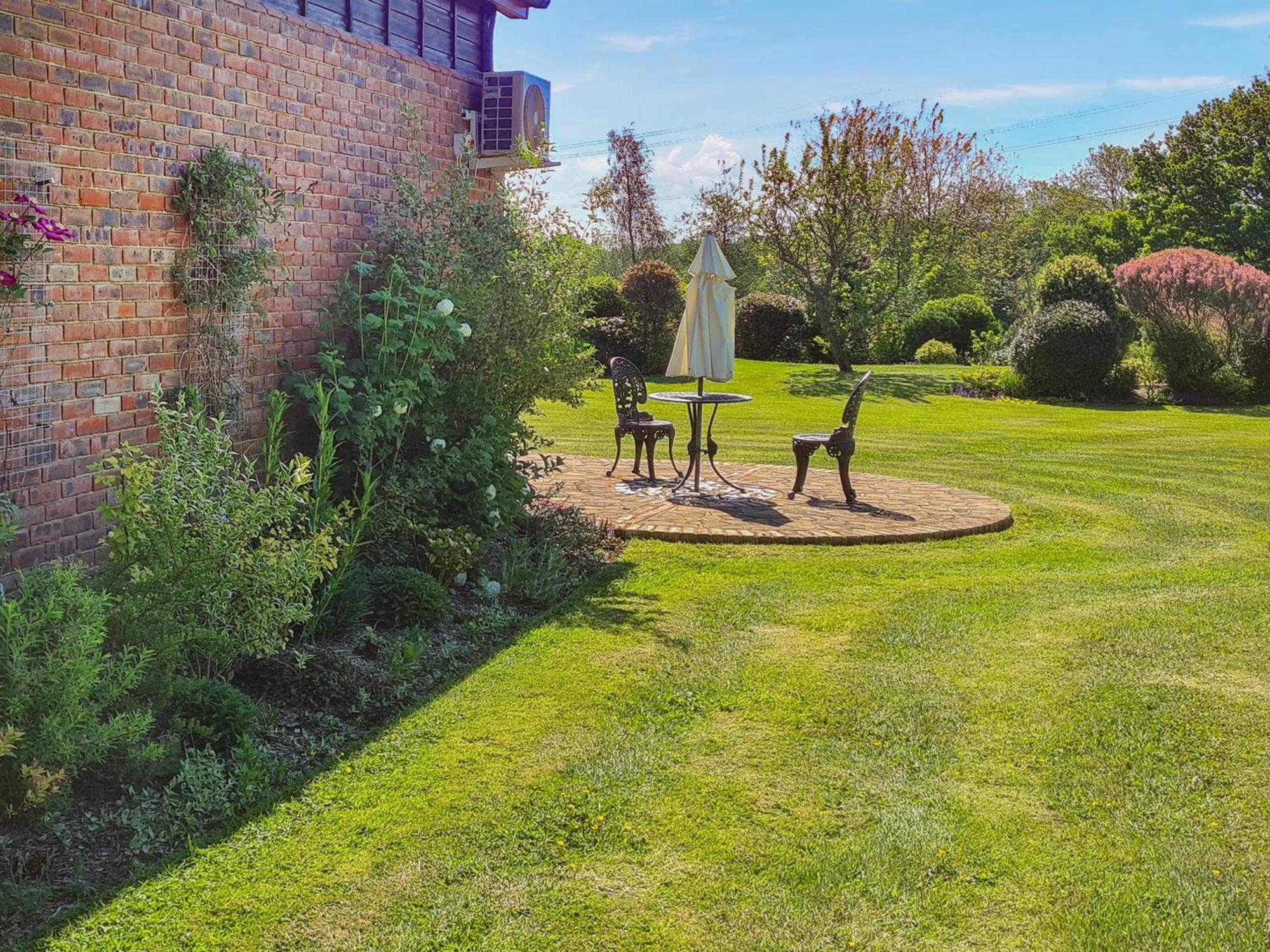 Moorhens Villa Herstmonceux Exterior photo